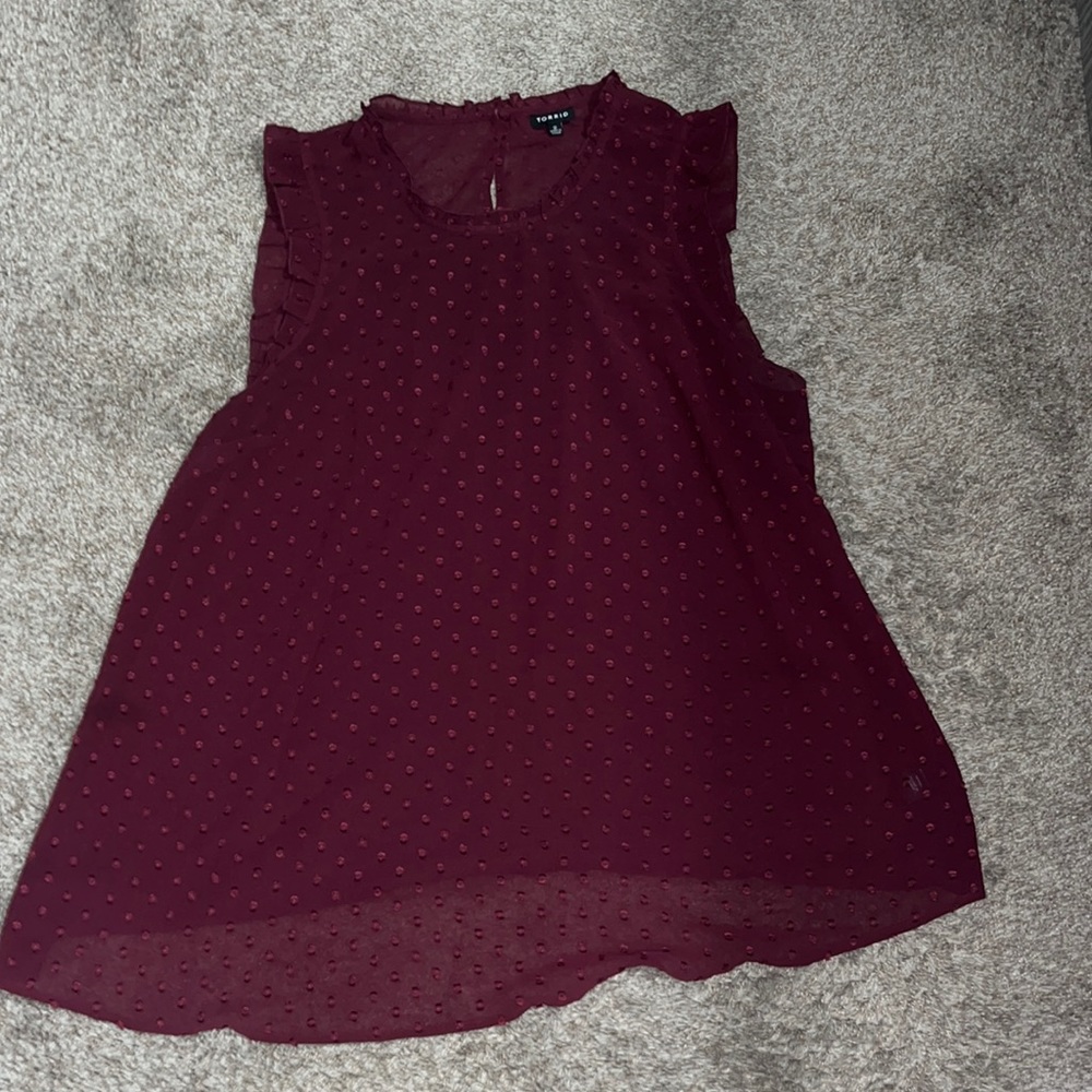 sleeveless Torrid top